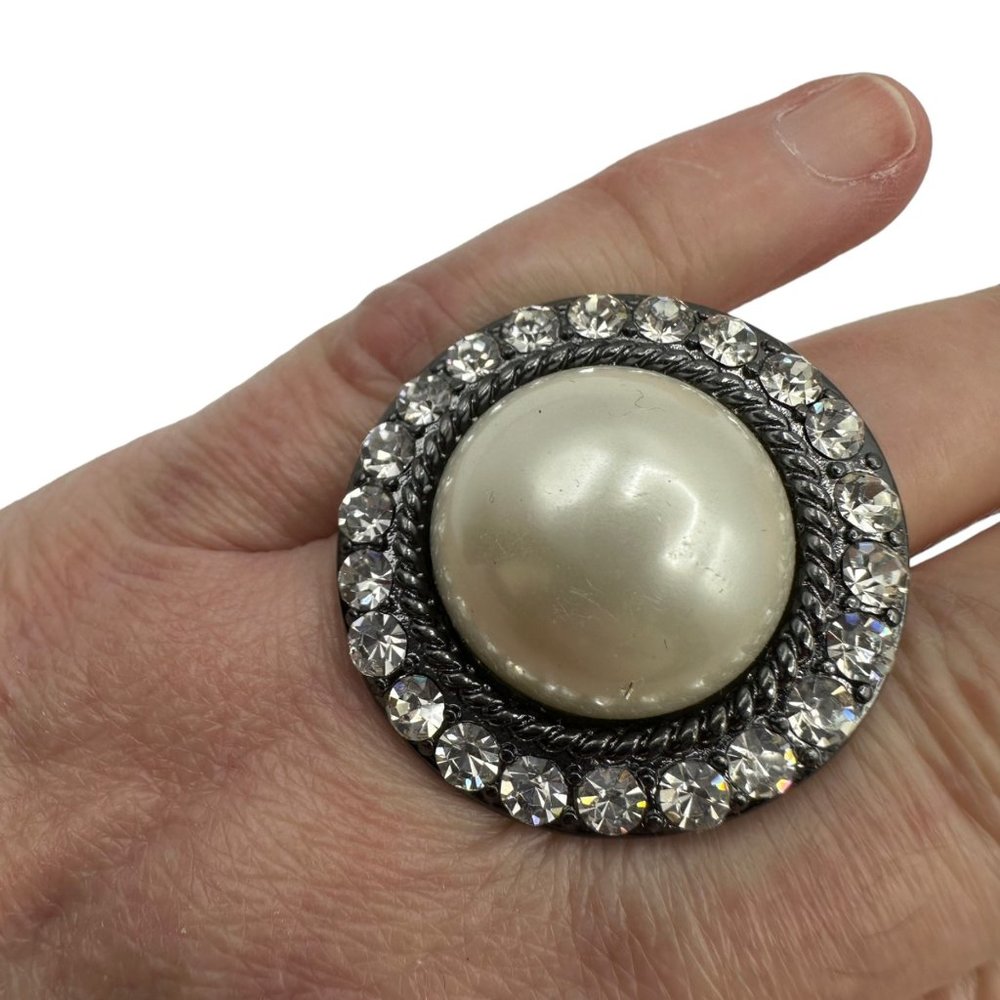 Gunmetal Grey Faux Pearl Crystal Halo Round Cocktail Ring Jewelry Costume Fashio